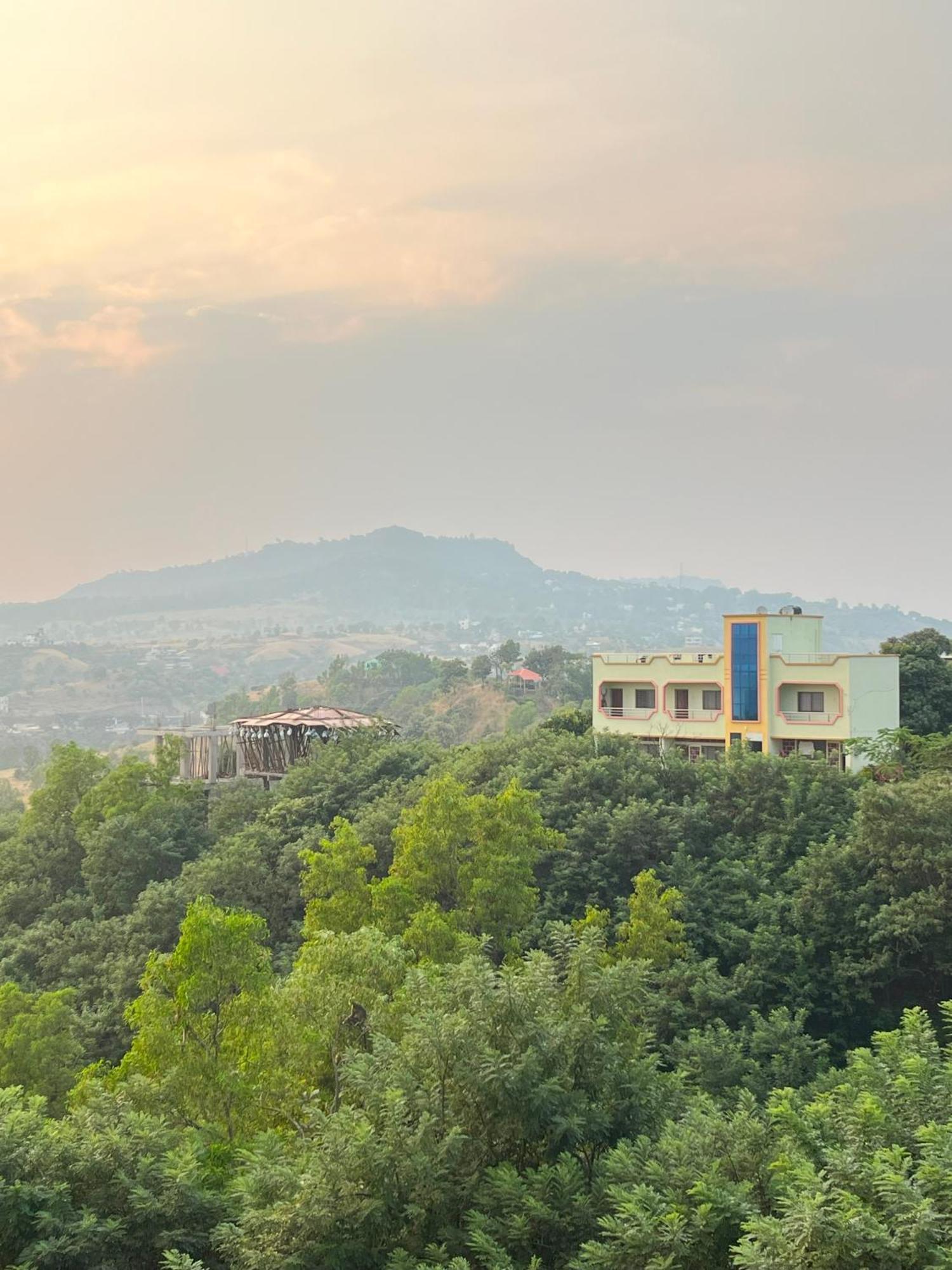 Anand Valley Hotel Panhāla Exterior foto
